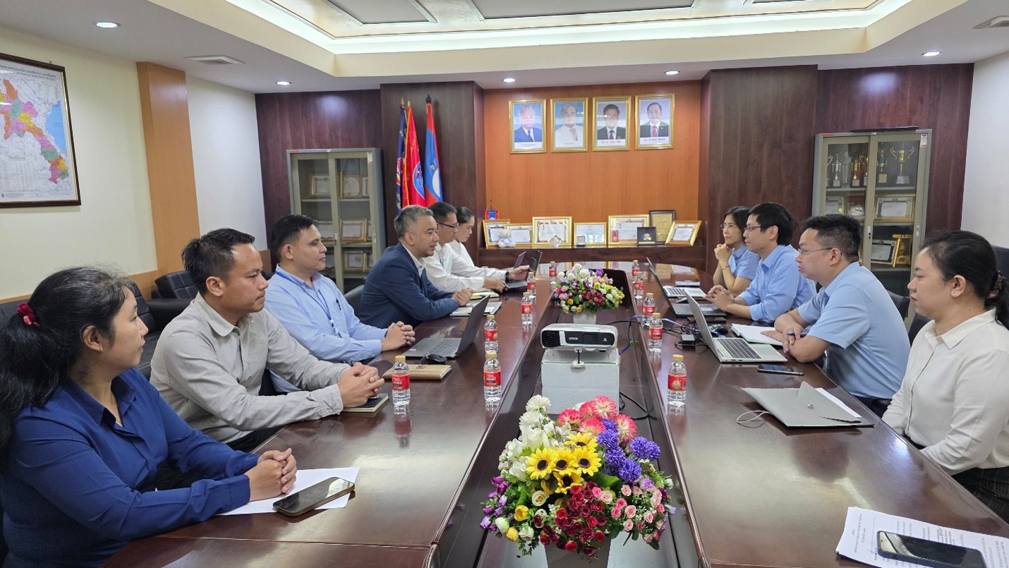 ຈັດກອງປະຊຸມ ສອງຝ່າຍ ລະຫວ່າງ ສູນອິນເຕີເນັດແຫ່ງຊາດ ສປປ ລາວ (LANIC) ແລະ ກົມໄປຊະນີ ແລະ ໂທລະຄົມມະນາຄົມກາງ (CPT) ສສ ຫວຽດນາມ.